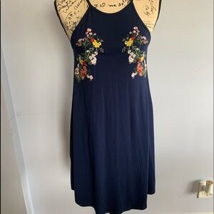 Alya‎ Embroidered Tunic